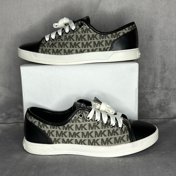 🔥🔥🔥Michael Kors MK City graphite Black Monogram Lace Up Sneakers Size: 8M🔥🔥🔥 - Picture 1 of 10